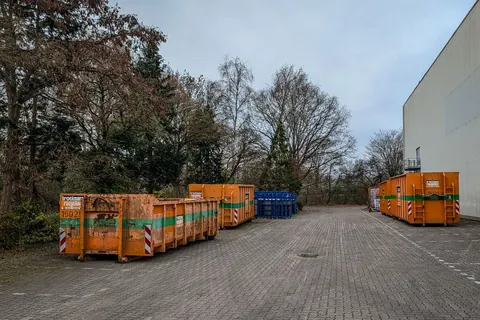 Container für die fachgerechte Entsorgung nach einer Entrümpelung