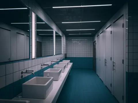 Gepflegte Sanitäranlage mit Waschbecken